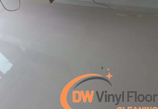floor-polishing-services-dw-vinyl-floor-cleaning-singapore-condo-bedok-1