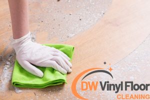 step-4-treating-stubborn-stains-how-to-clean-vinyl-flooring-in-singapore-in-6-easy-steps-vinyl-floor-cleaning-dw-vinyl-floor-cleaning-singapore