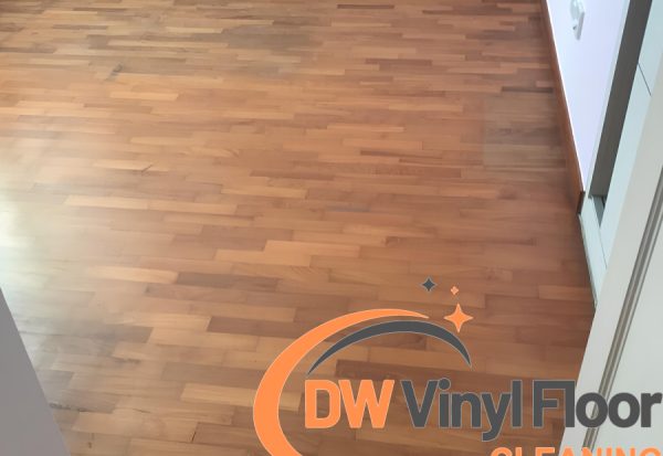 parquet-varnishing-dw-vinyl-floor-cleaning-singapore-condo-serangoon-1